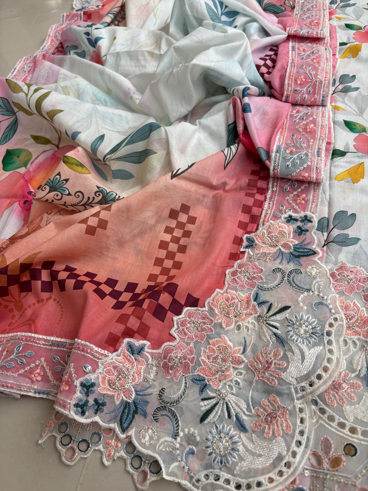 Fatima Zehra with Lawn dupatta Daman Chikankari Un-stitched-UN2760