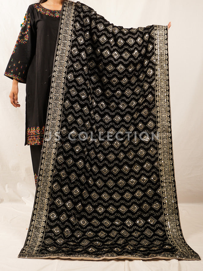 Black Embroidered Velvet Shawl - VS9255