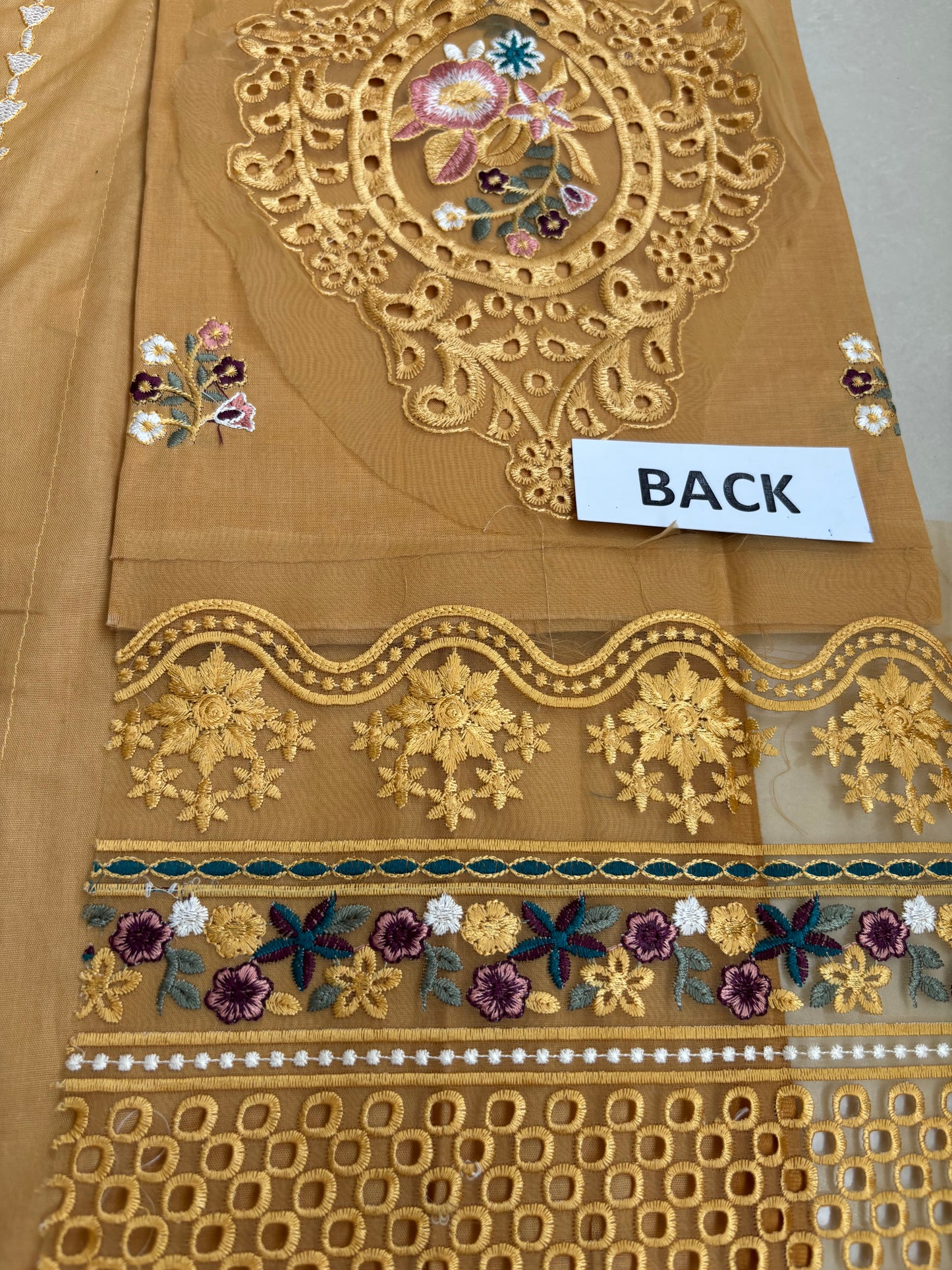 Fatima Zehra with Lawn dupatta Daman Chikankari Un-stitched-UN2761