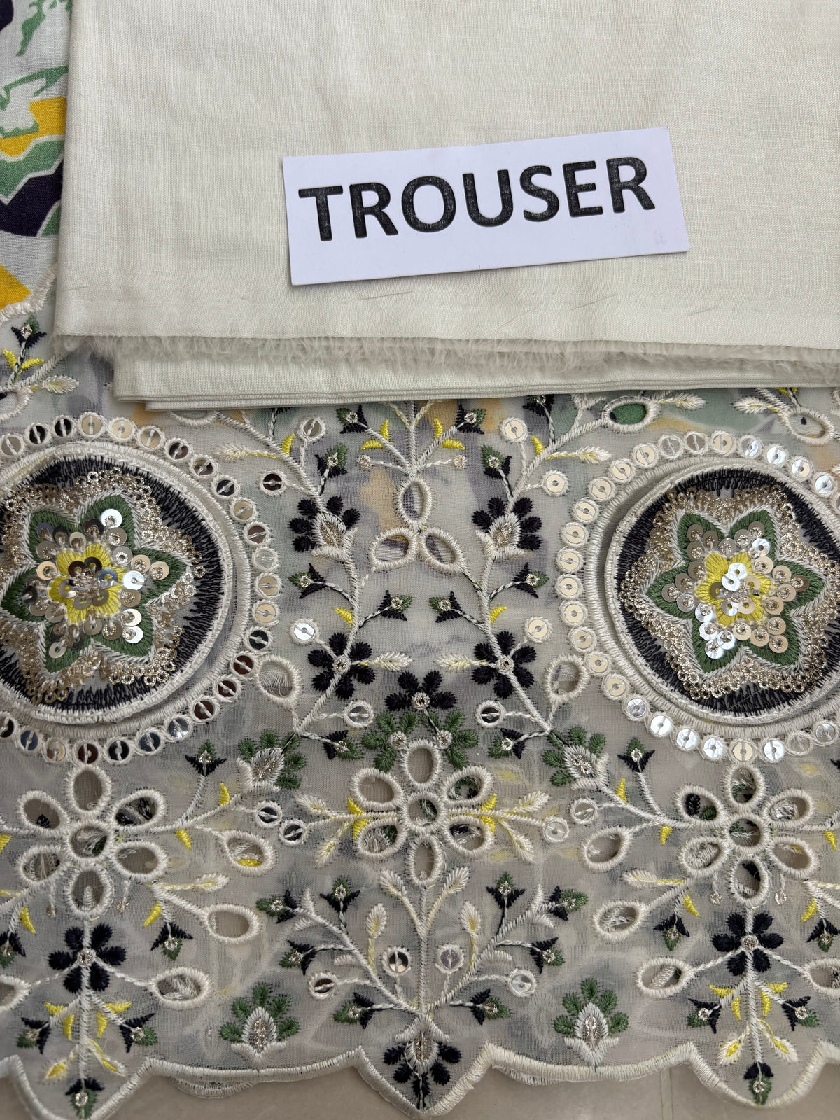 Fatima Zehra with Lawn dupatta Daman Chikankari Un-stitched-UN2766