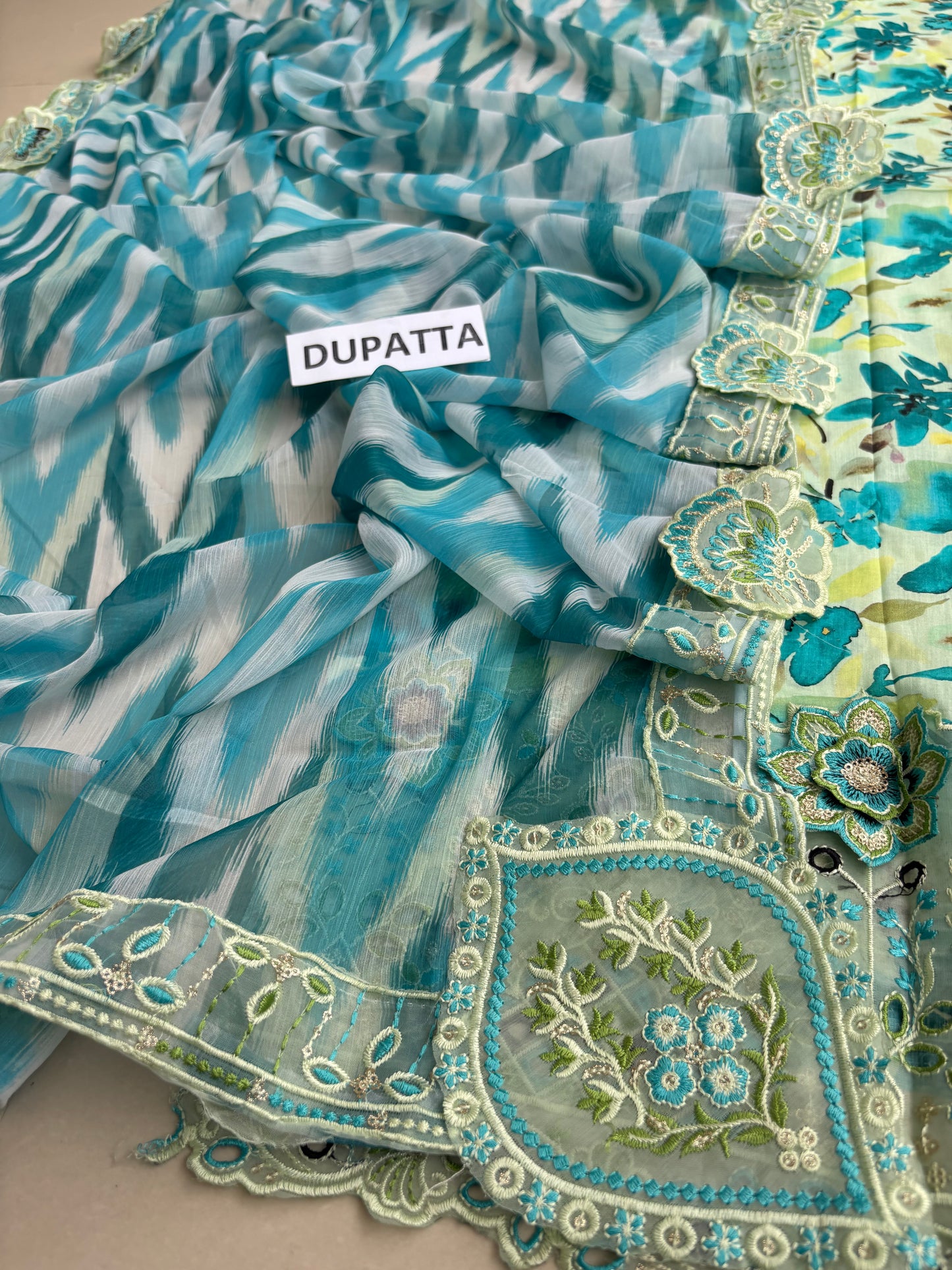 Mohagni Lawn with Chiffon dupatta Daman Chikankari Un-stitched-UN272