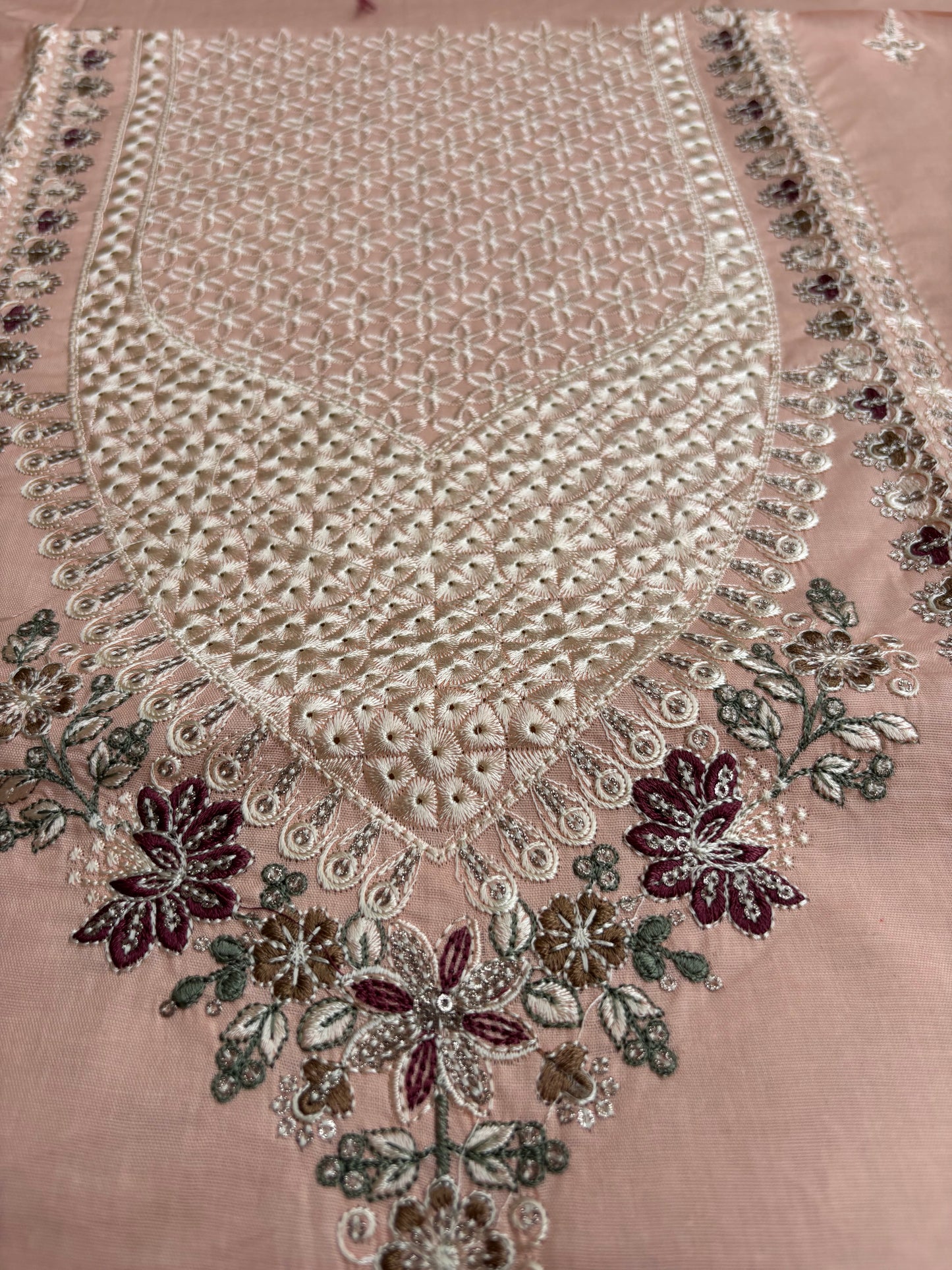 Mohagni Lawn with Chiffon dupatta Daman Chikankari Un-stitched-UN276