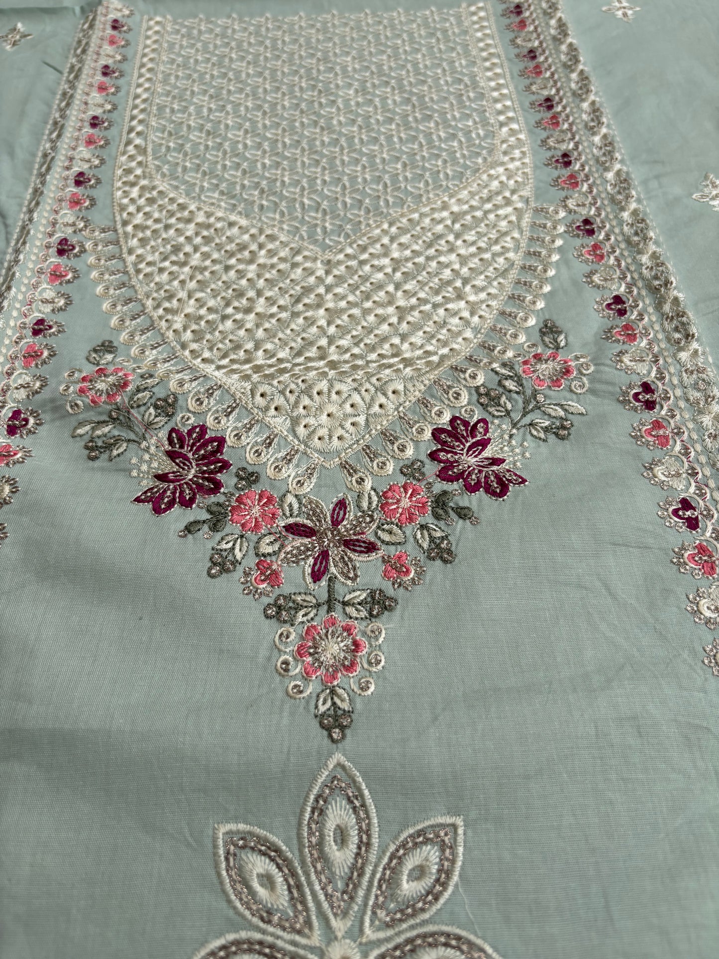 Mohagni Lawn with Chiffon dupatta Daman Chikankari Un-stitched-UN274
