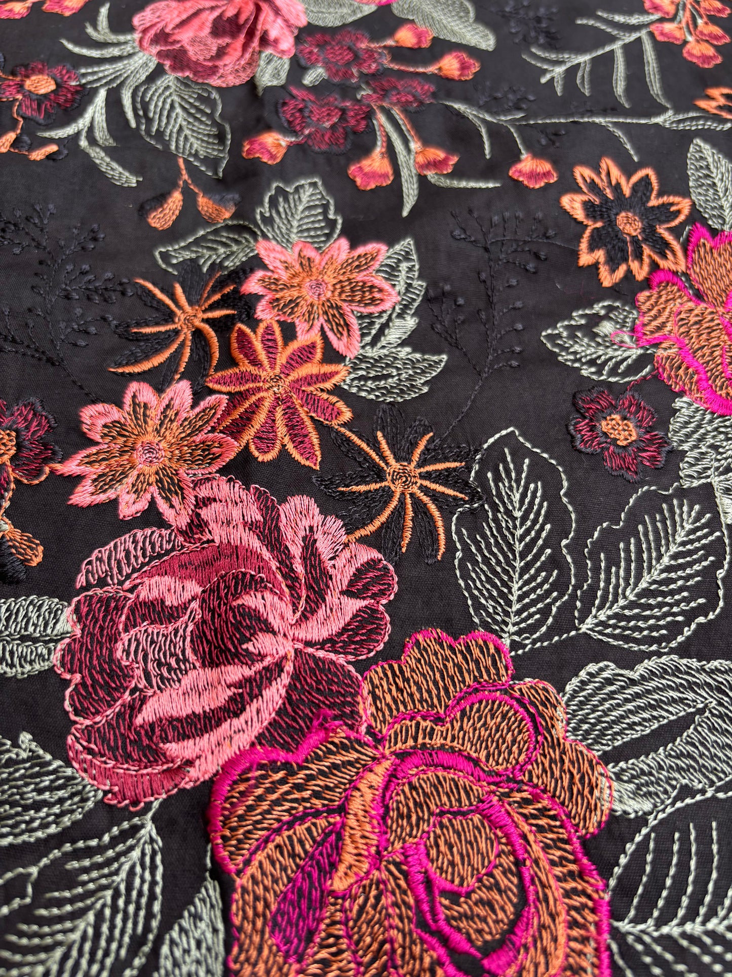Mohagni Lawn with Chiffon dupatta Daman Chikankari Un-stitched-UN279
