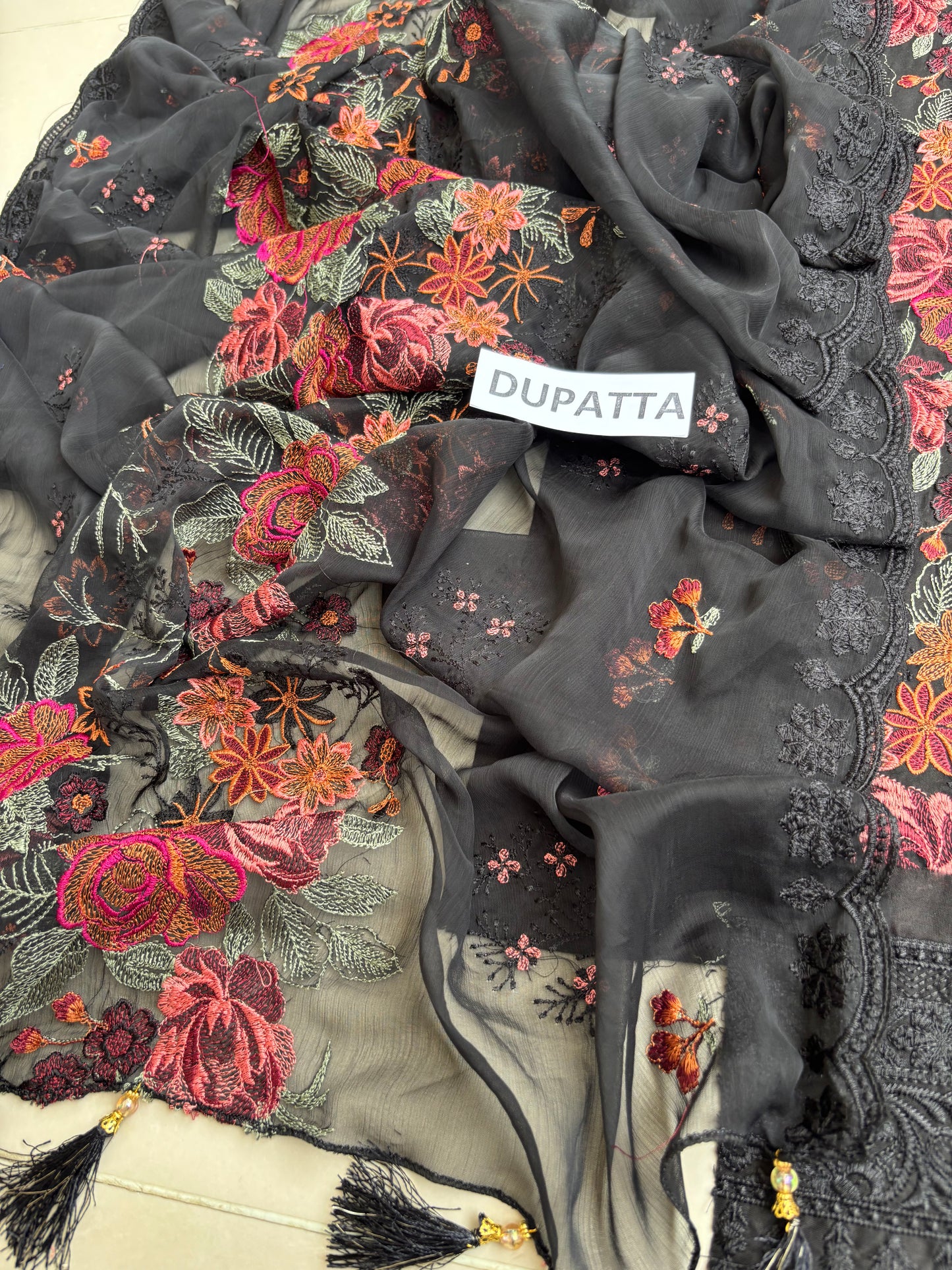 Mohagni Lawn with Chiffon dupatta Daman Chikankari Un-stitched-UN279